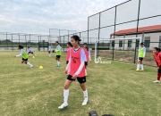MK体育-青年足球队技艺精湛，备战国际比赛信心百倍